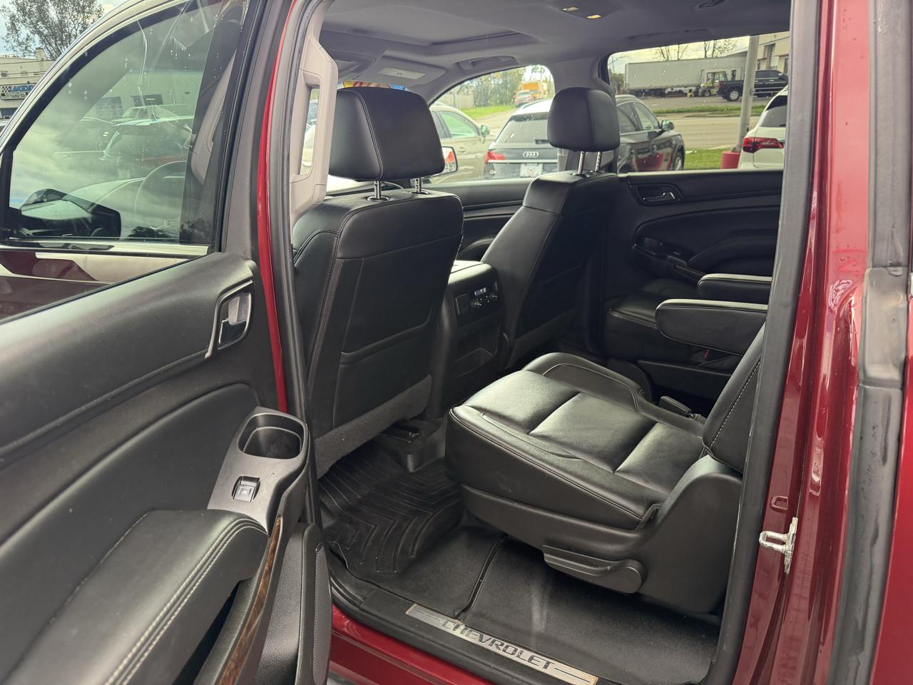 Chevrolet Suburban LT 4WD 2016