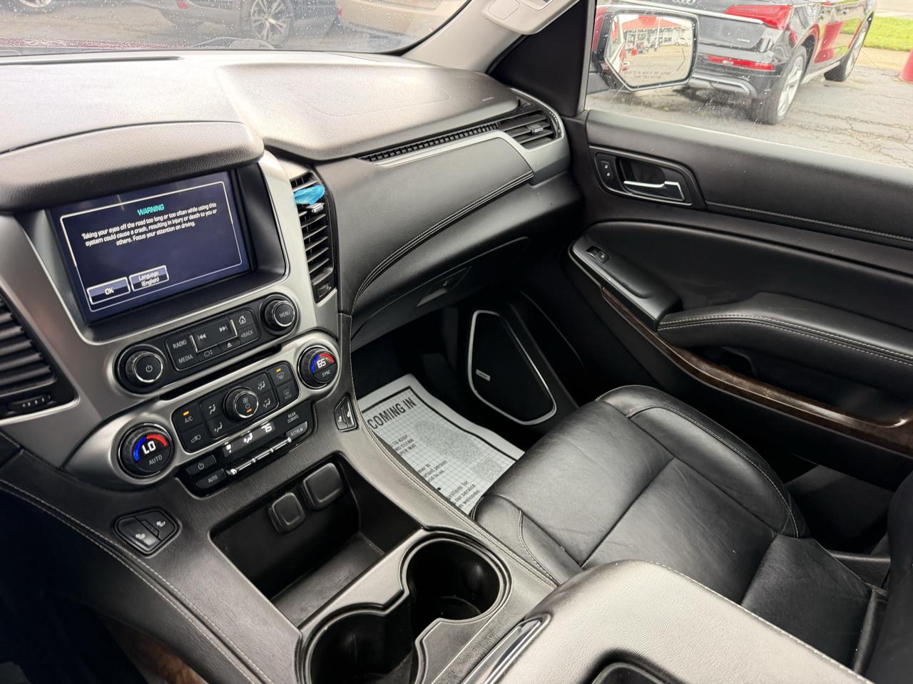 Chevrolet Suburban LT 4WD 2016