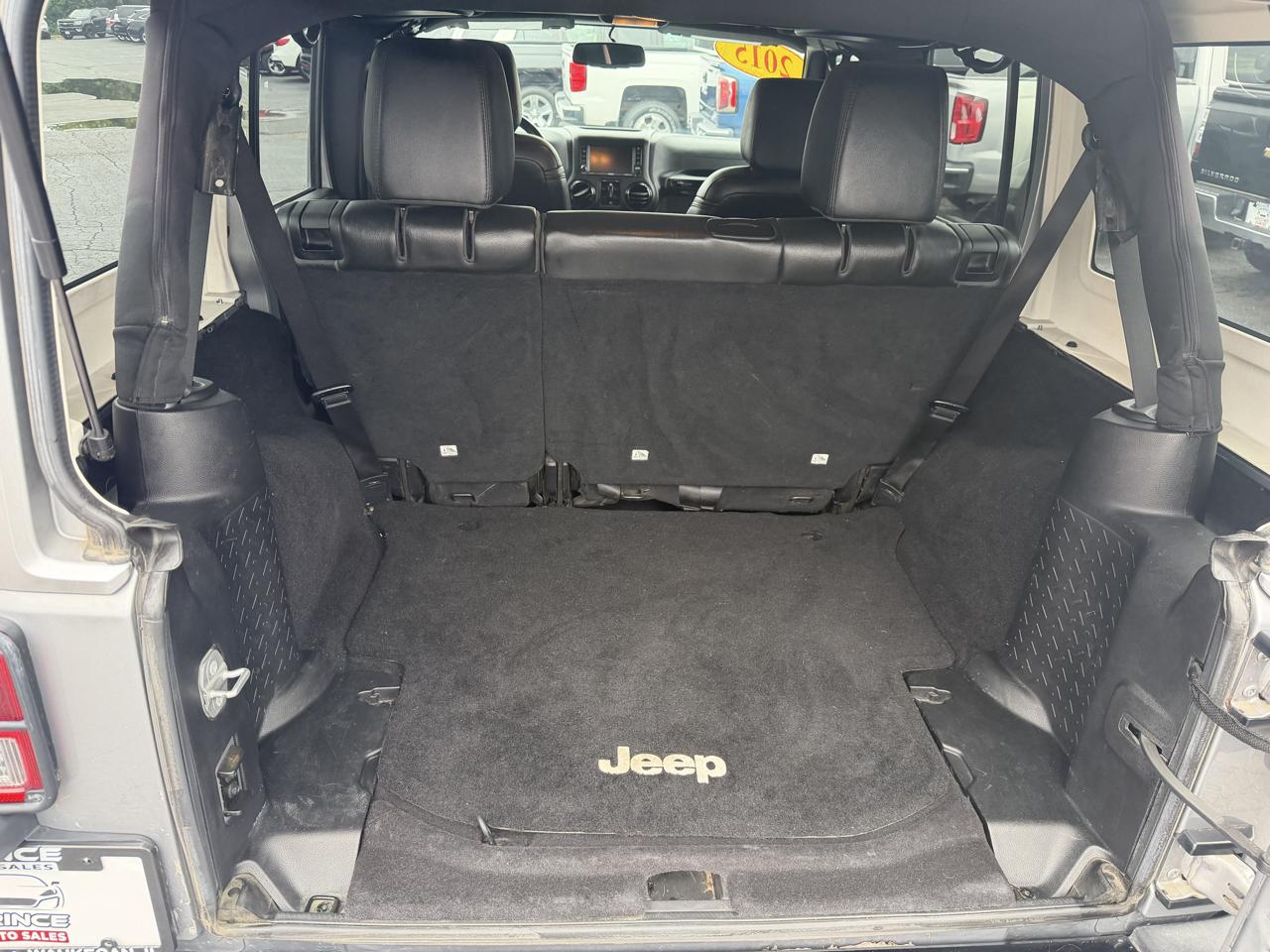 Jeep Wrangler Unlimited Sahara 4WD 2015