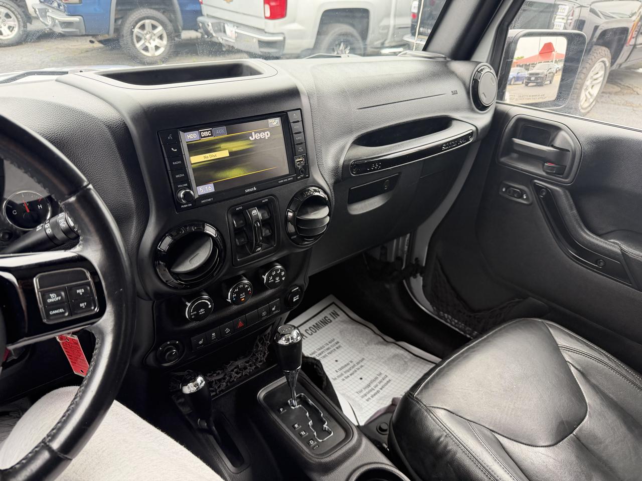 Jeep Wrangler Unlimited Sahara 4WD 2015