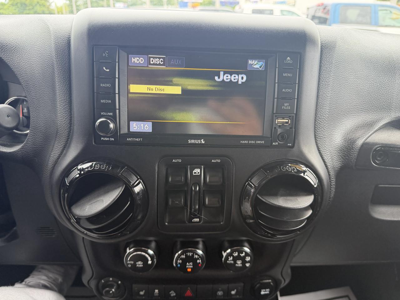 Jeep Wrangler Unlimited Sahara 4WD 2015