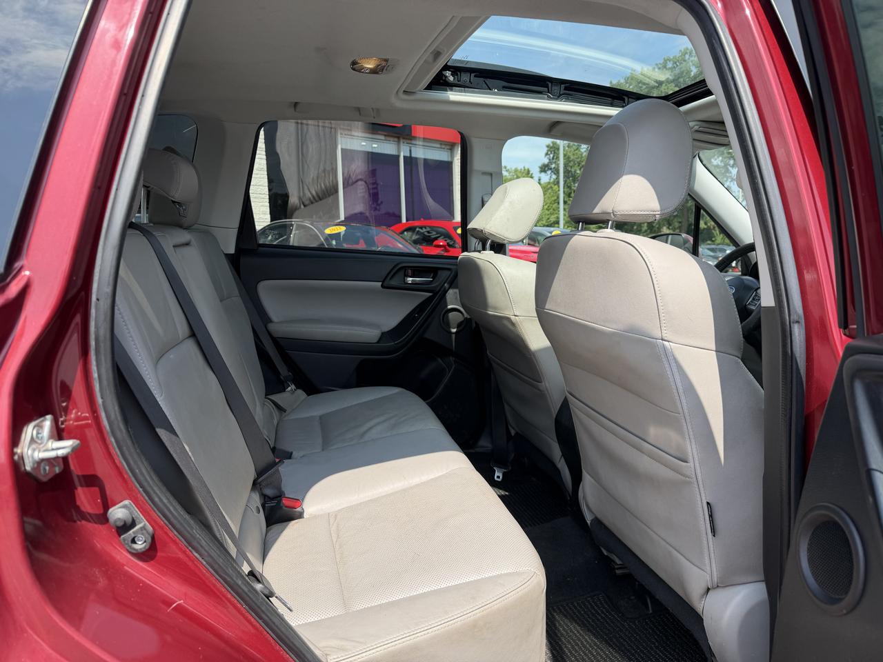 Subaru Forester 2.5i Touring 2015