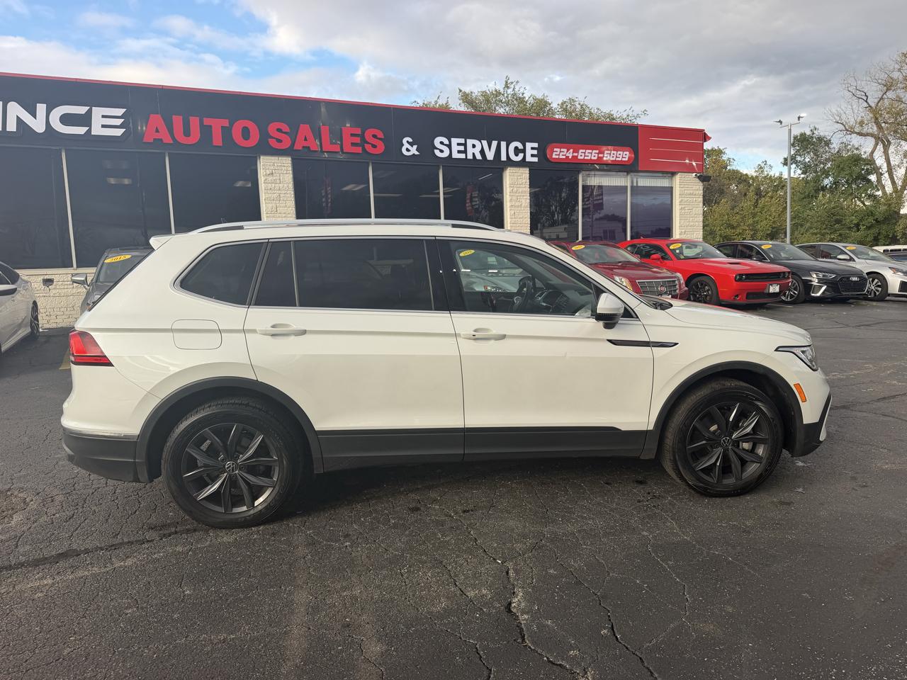 Volkswagen Tiguan SE 2023