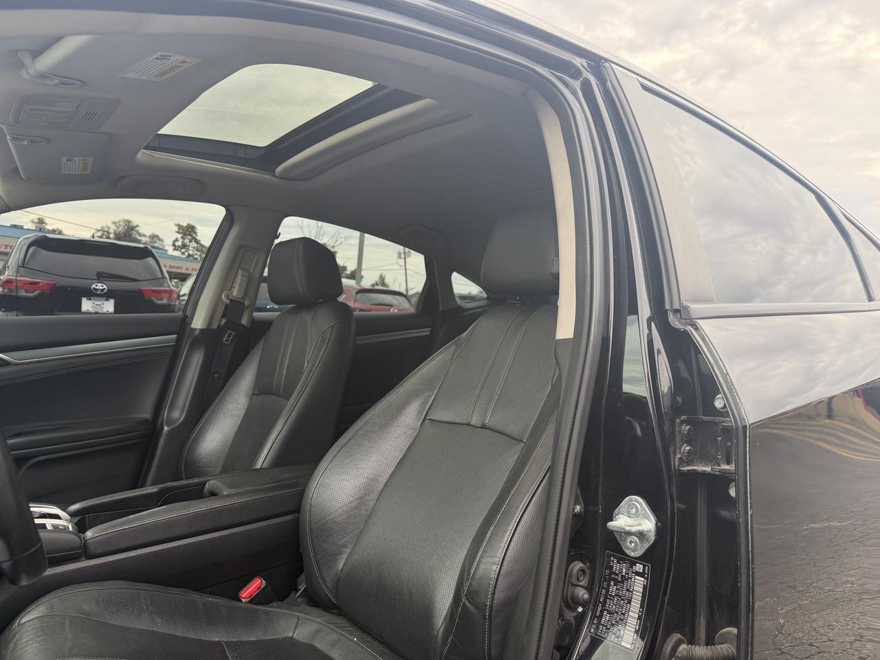 Honda Civic EX-TL Sedan CVT 2018