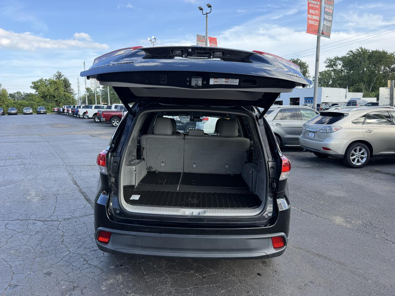 Toyota Highlander LE Plus AWD V6 2017
