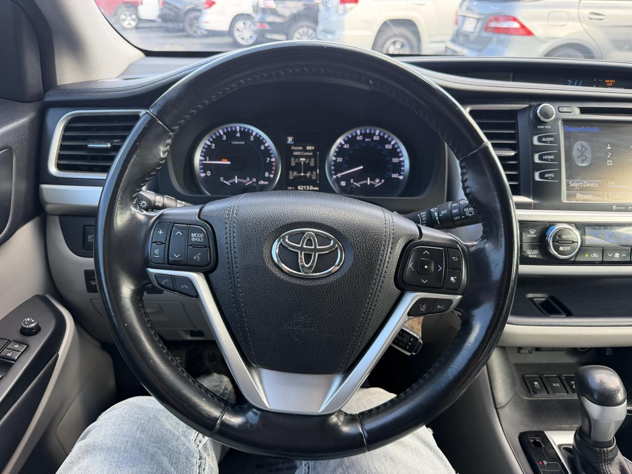 Toyota Highlander LE Plus AWD V6 2017