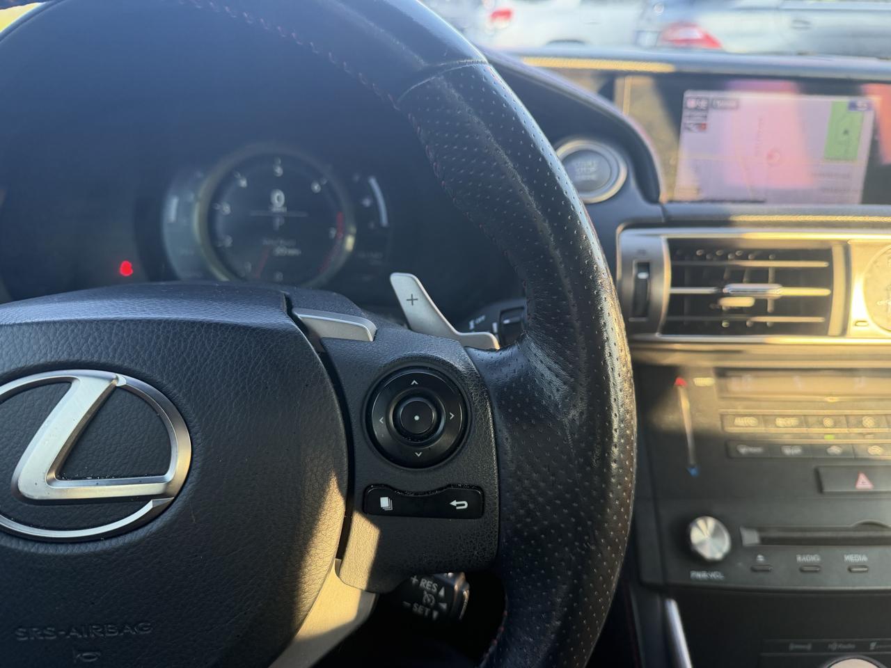 Lexus ES 350 Sedan 2015