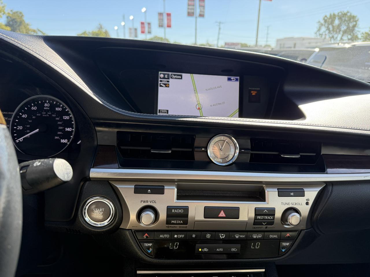Lexus ES 350 Sedan 2015