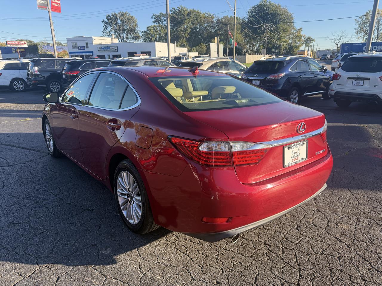 Lexus ES 350 Sedan 2014