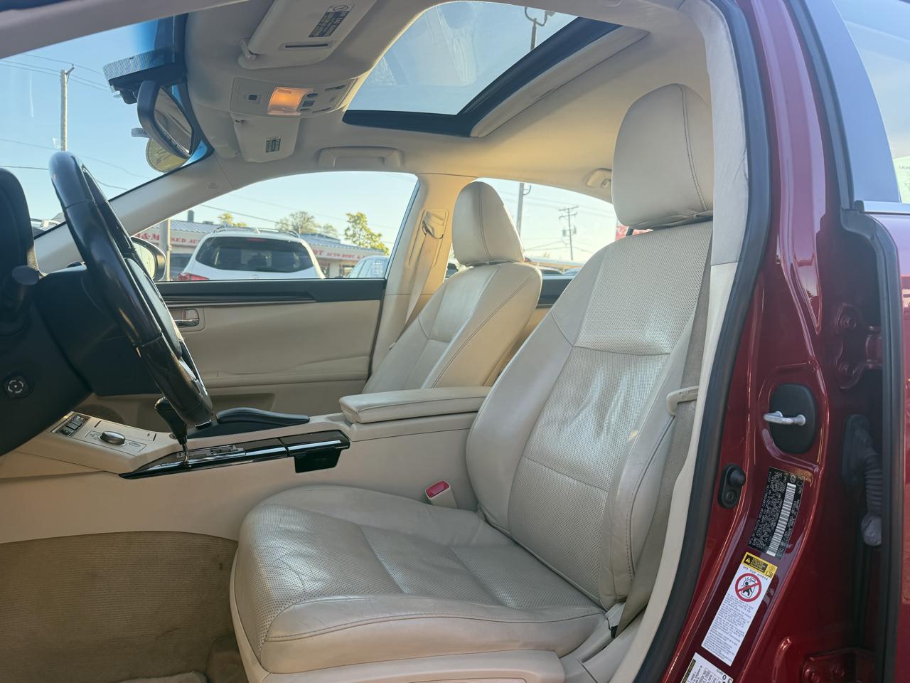 Lexus ES 350 Sedan 2014