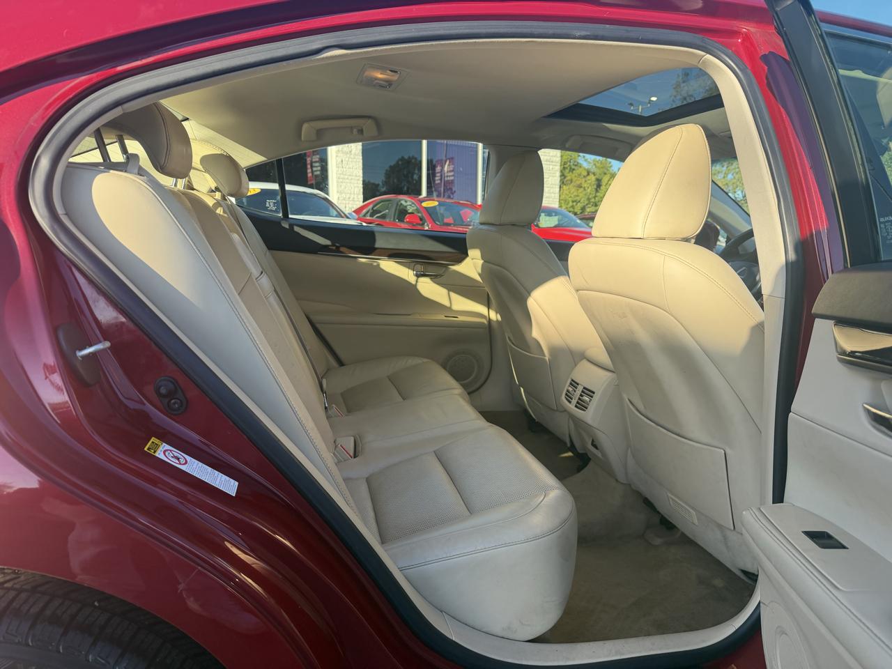 Lexus ES 350 Sedan 2014