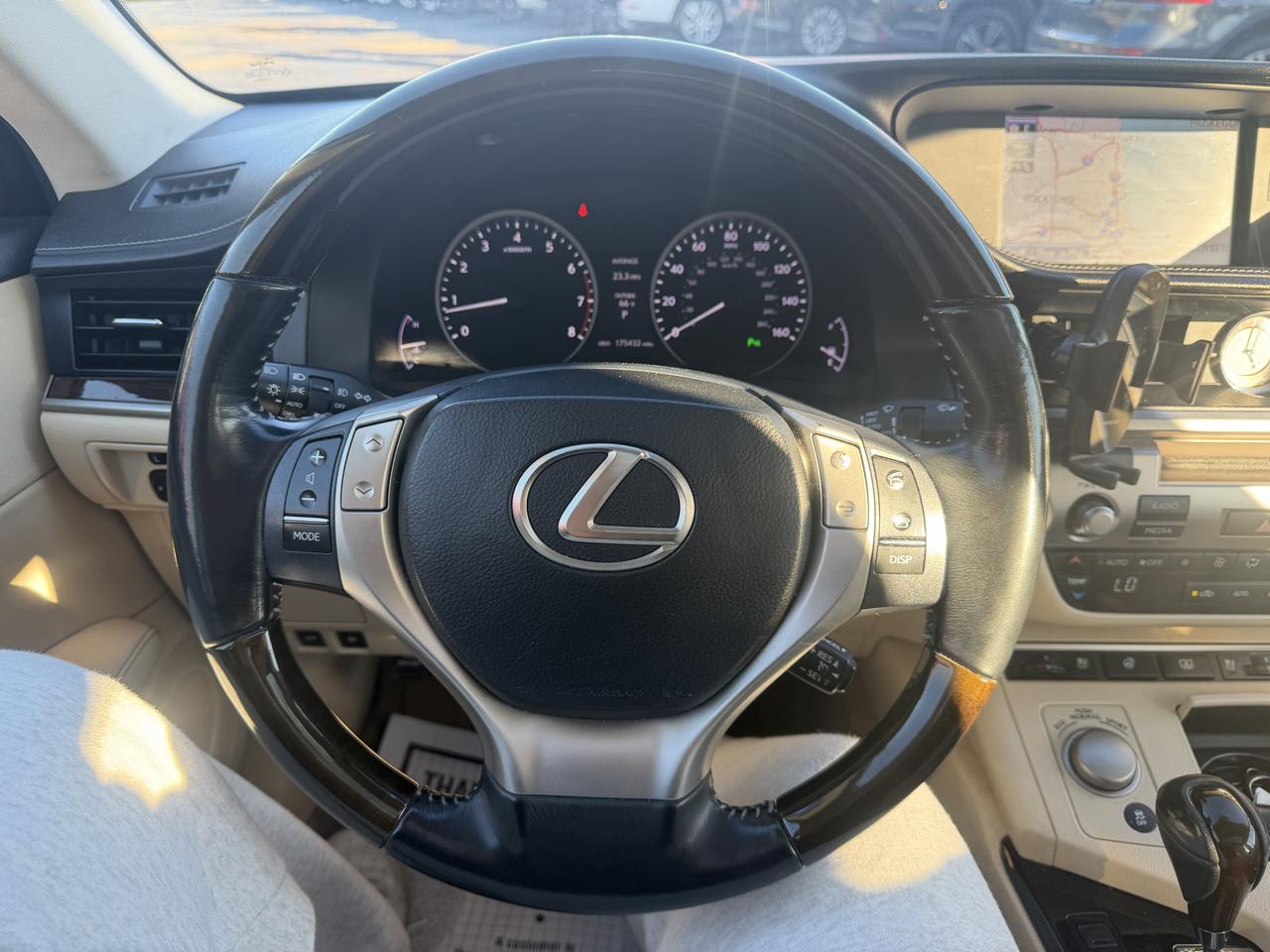 Lexus ES 350 Sedan 2014
