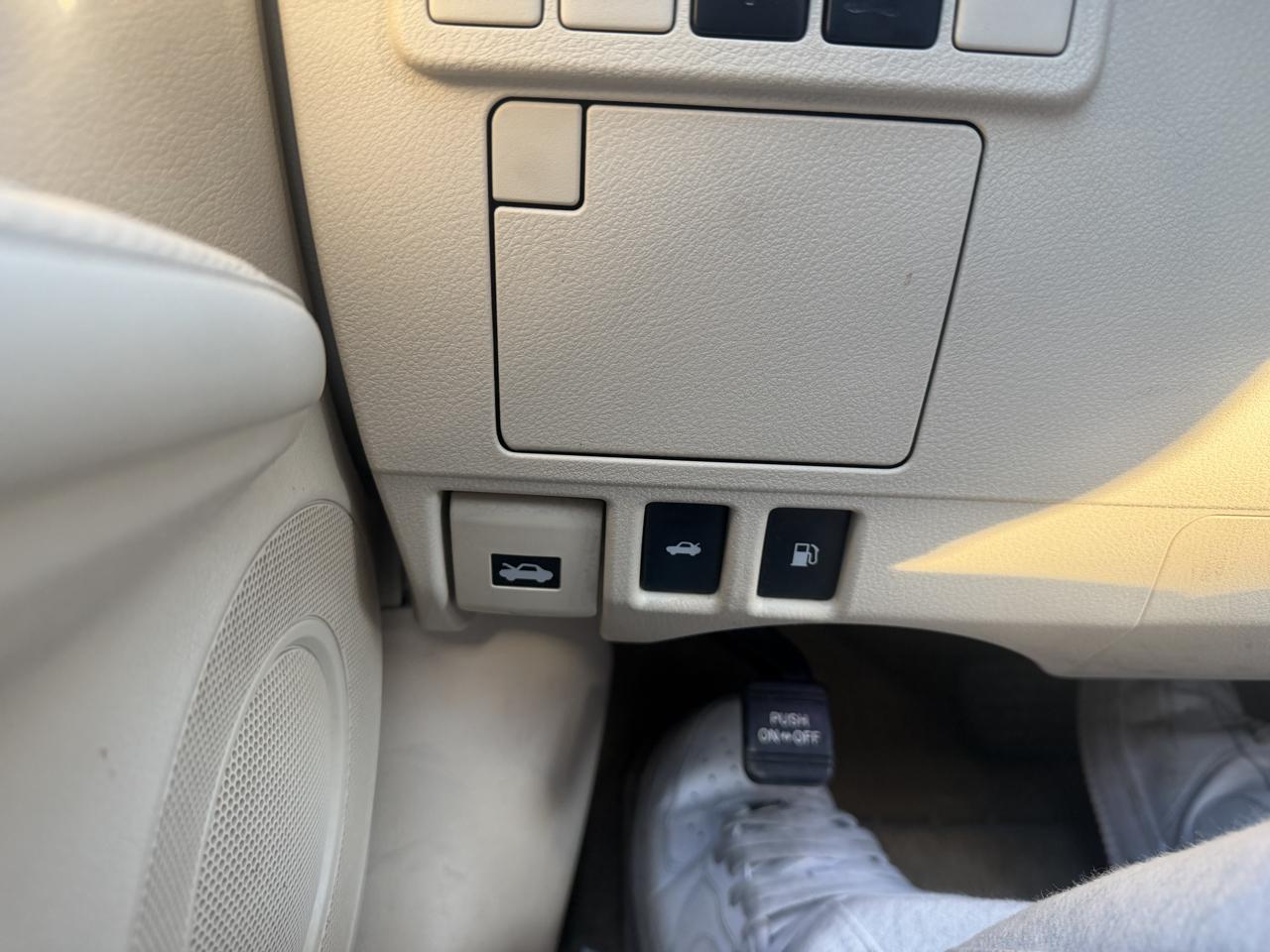 Lexus ES 350 Sedan 2014