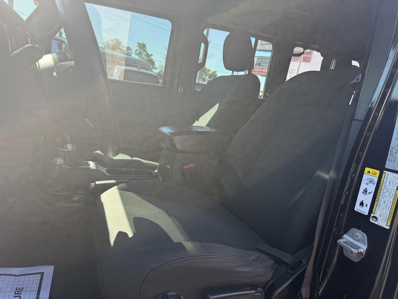 Jeep Wrangler Unlimited Sport 2018