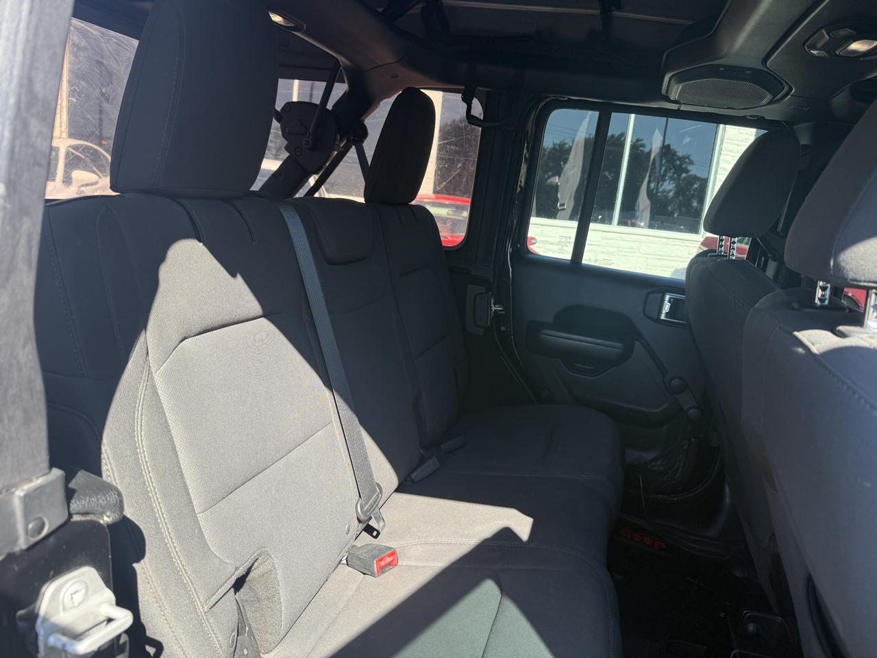 Jeep Wrangler Unlimited Sport 2018