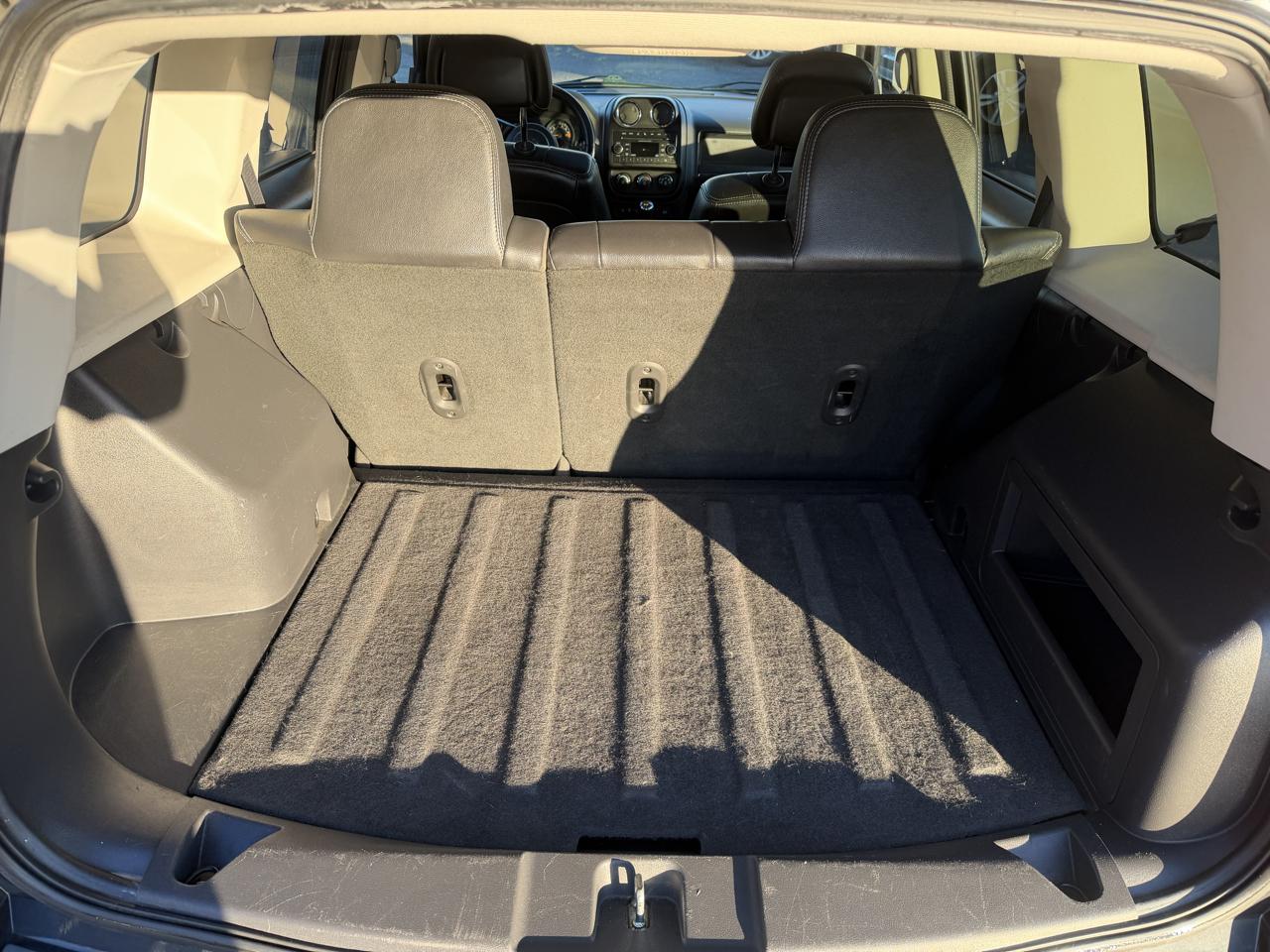 Jeep Patriot Latitude 2WD 2014