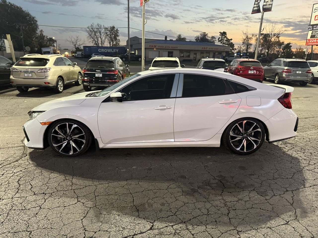 Honda Civic Si Sedan 6-Speed MT with Navigation 2017
