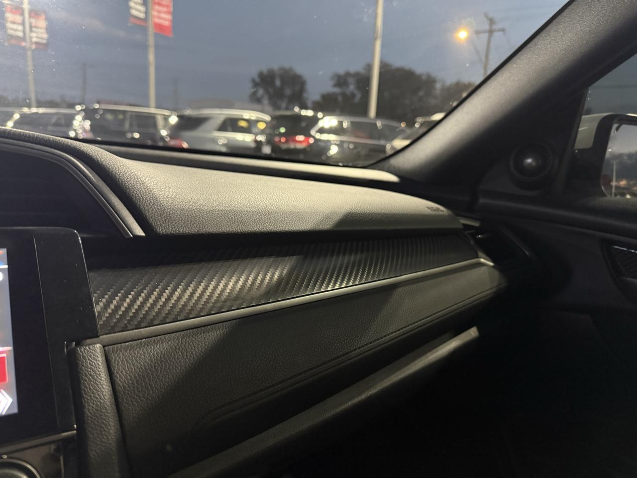 Honda Civic Si Sedan 6-Speed MT with Navigation 2017