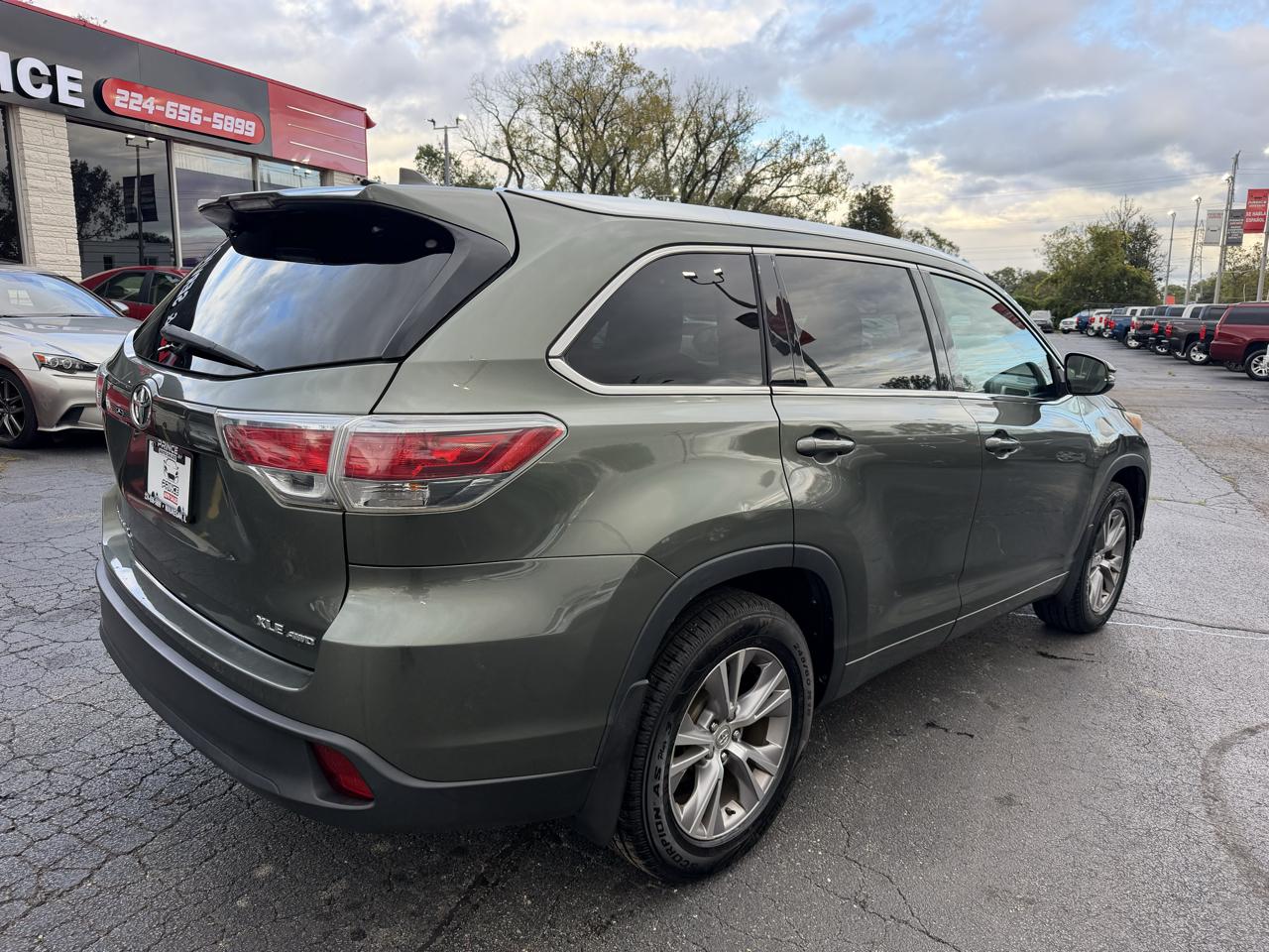 Toyota Highlander XLE AWD V6 2014