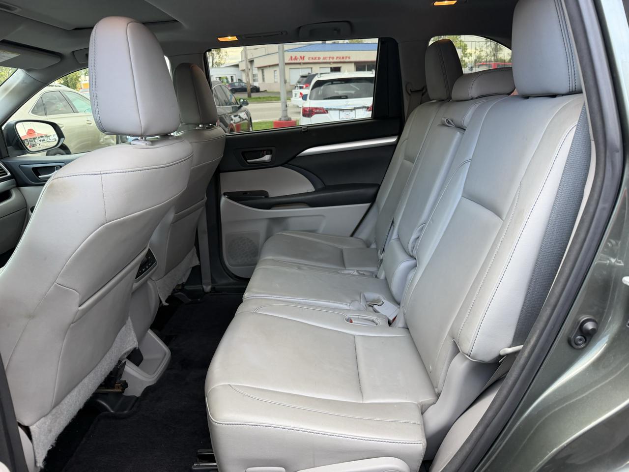 Toyota Highlander XLE AWD V6 2014