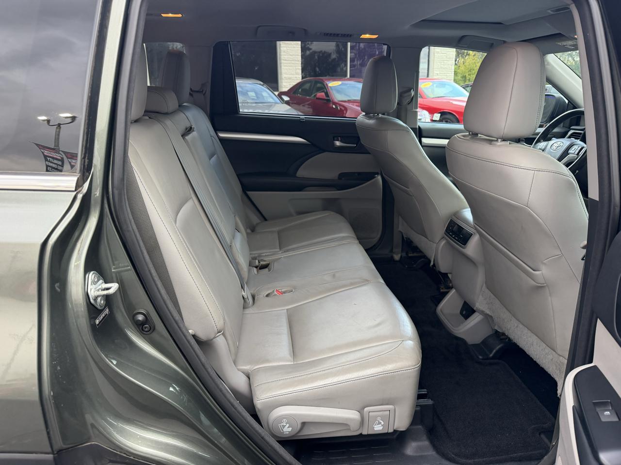 Toyota Highlander XLE AWD V6 2014