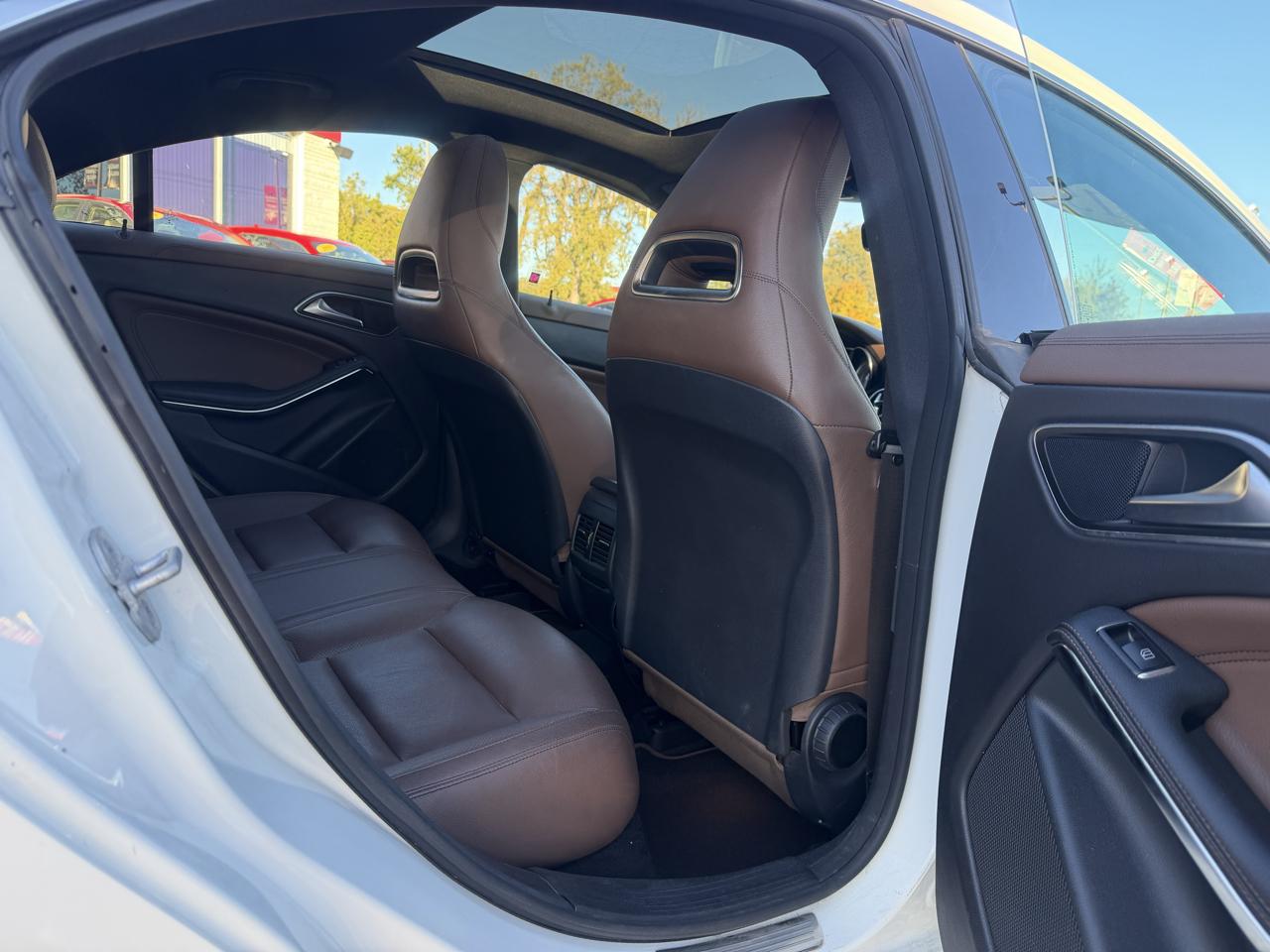 Mercedes-Benz CLA-Class CLA250 4MATIC 2015