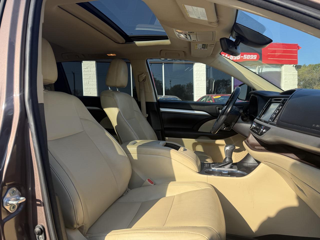 Toyota Highlander SE AWD V6 2018