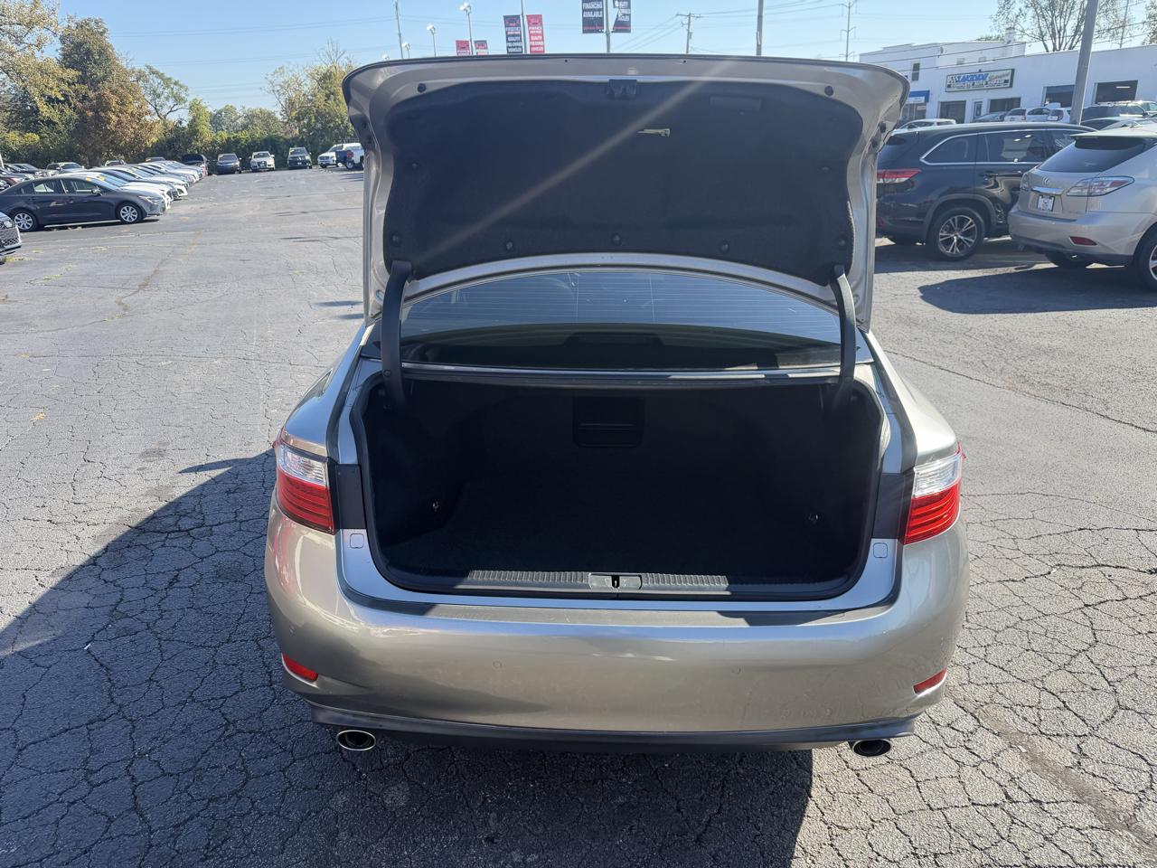 Lexus ES 350 Sedan 2015