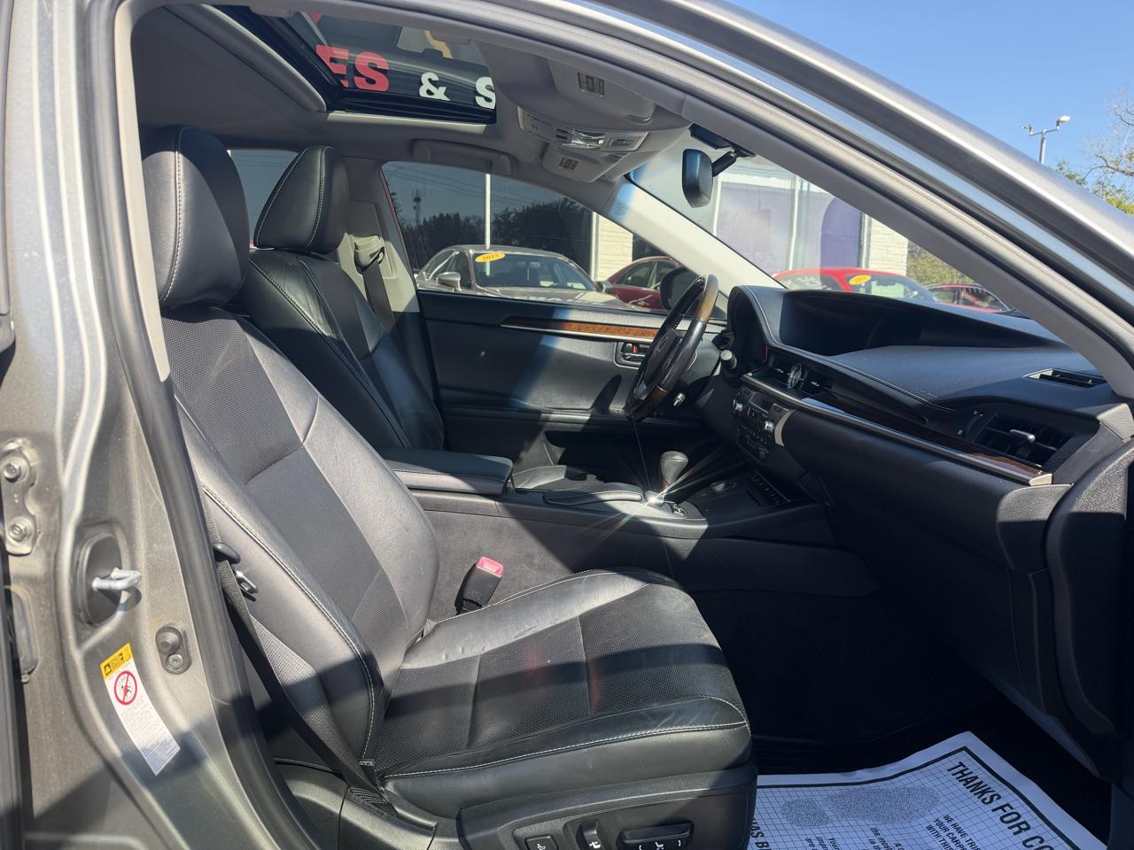 Lexus ES 350 Sedan 2015