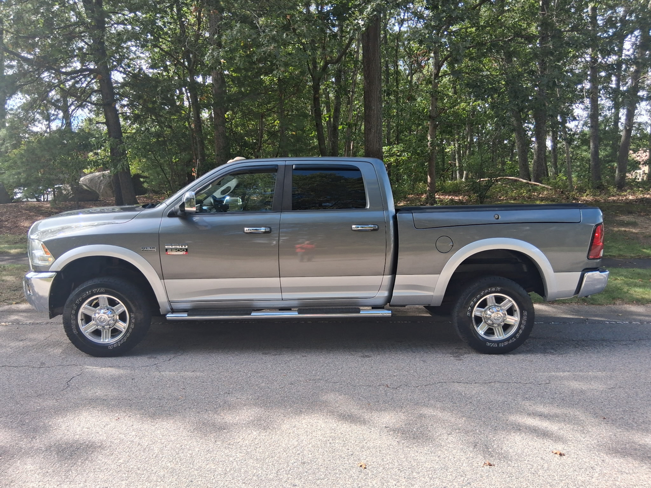 RAM 2500 Laramie Crew Cab SWB 4WD 2012