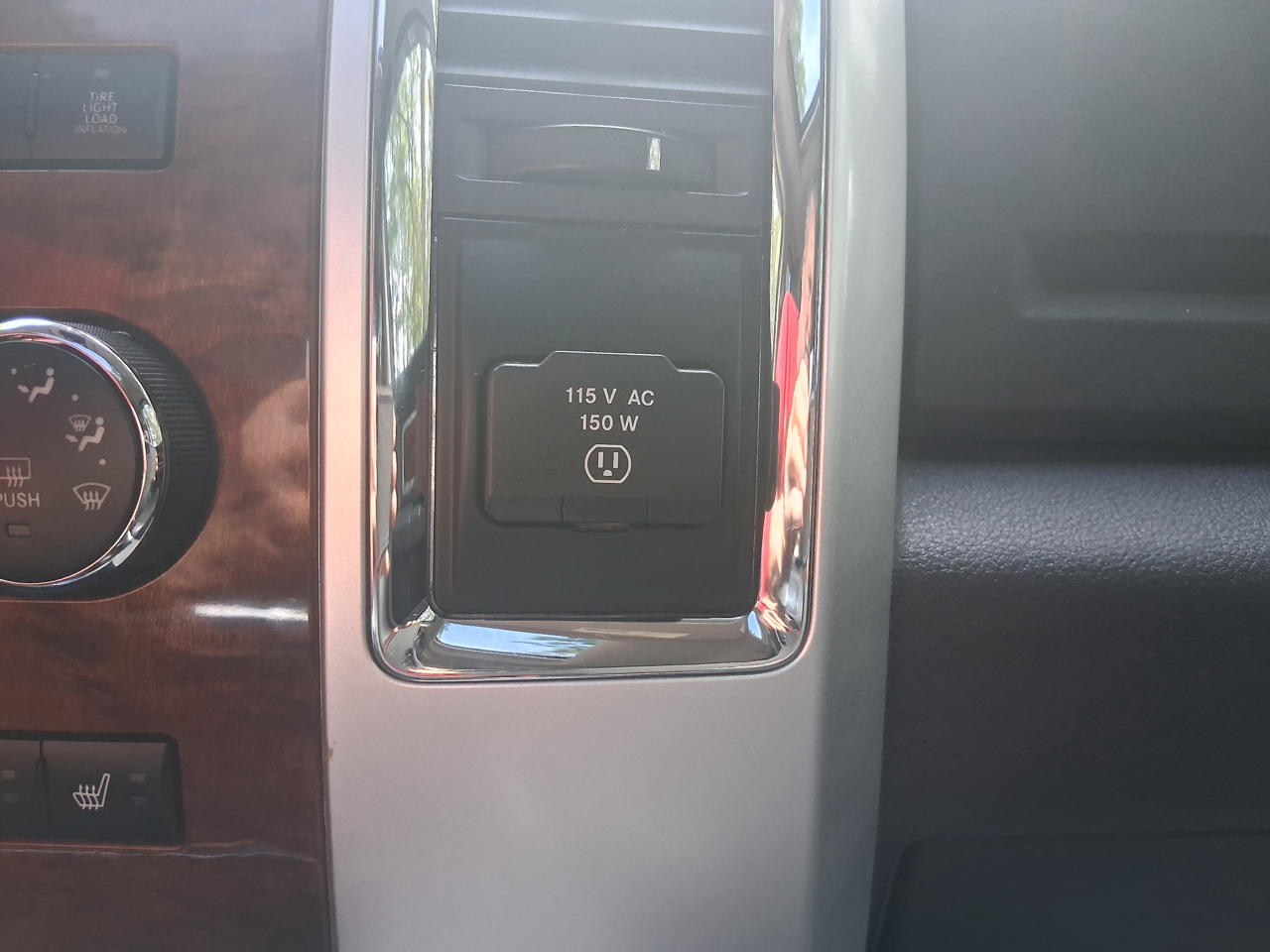 RAM 2500 Laramie Crew Cab SWB 4WD 2012