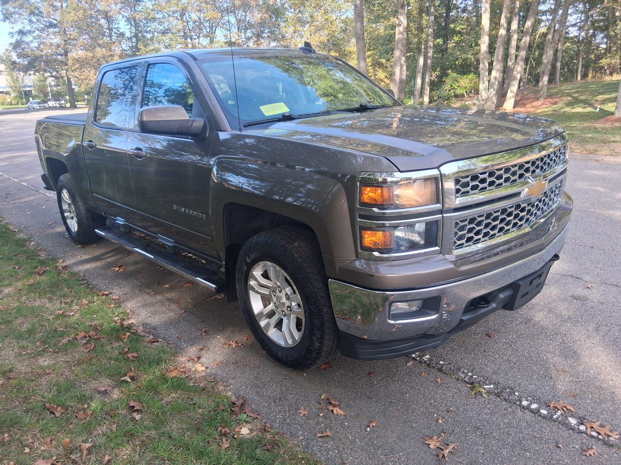 Chevrolet Silverado 1500 1LT Crew Cab 4WD 2015