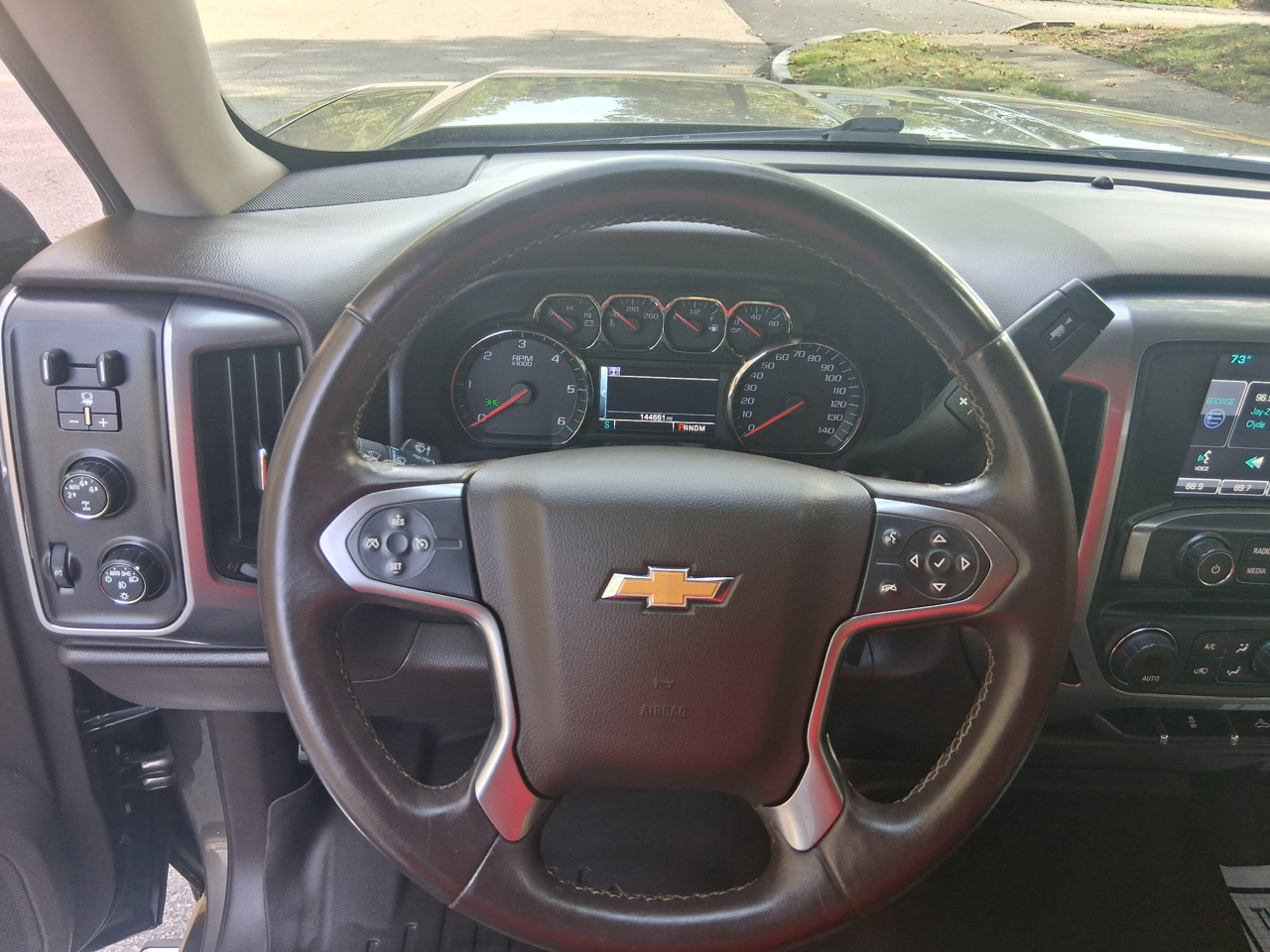Chevrolet Silverado 1500 1LT Crew Cab 4WD 2015