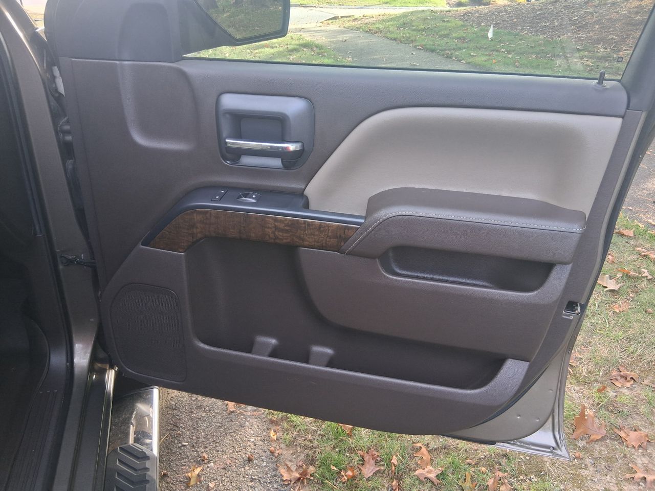 Chevrolet Silverado 1500 1LT Crew Cab 4WD 2015