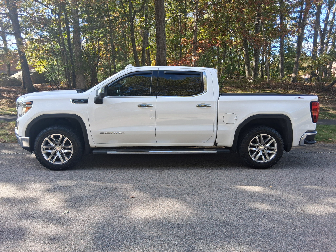 GMC Sierra 1500 4WD Crew Cab 153.0" SLT 2019