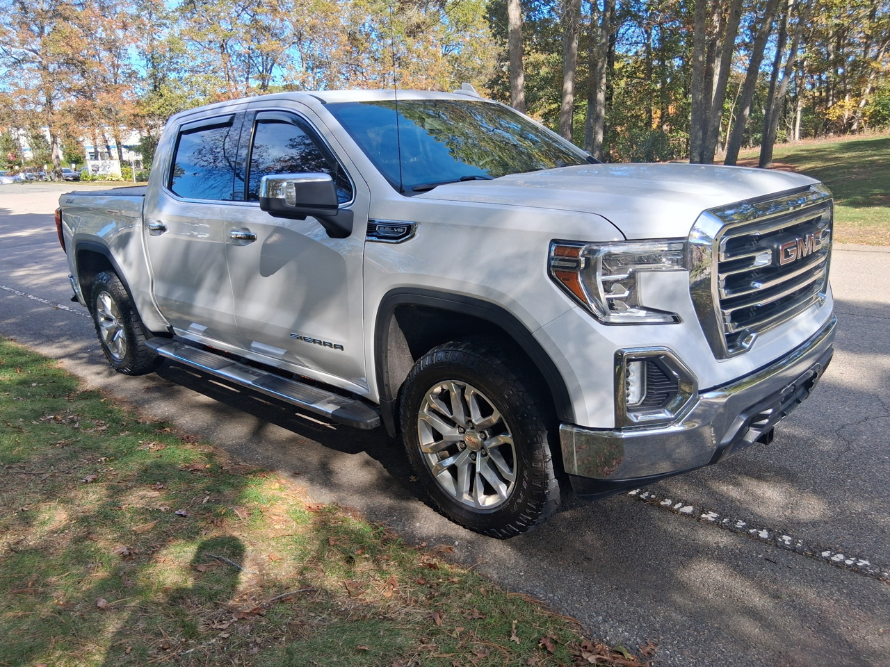 GMC Sierra 1500 4WD Crew Cab 153.0" SLT 2019
