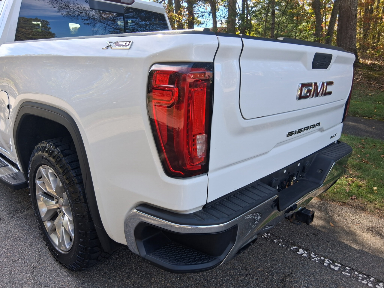 GMC Sierra 1500 4WD Crew Cab 153.0" SLT 2019