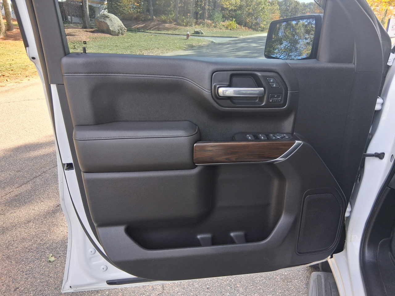 GMC Sierra 1500 4WD Crew Cab 153.0" SLT 2019