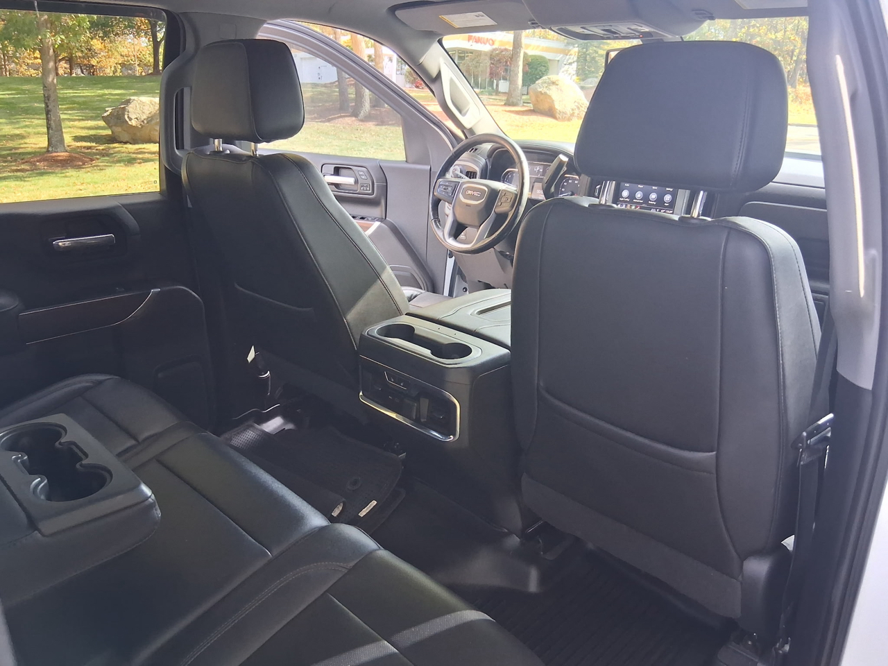 GMC Sierra 1500 4WD Crew Cab 153.0" SLT 2019