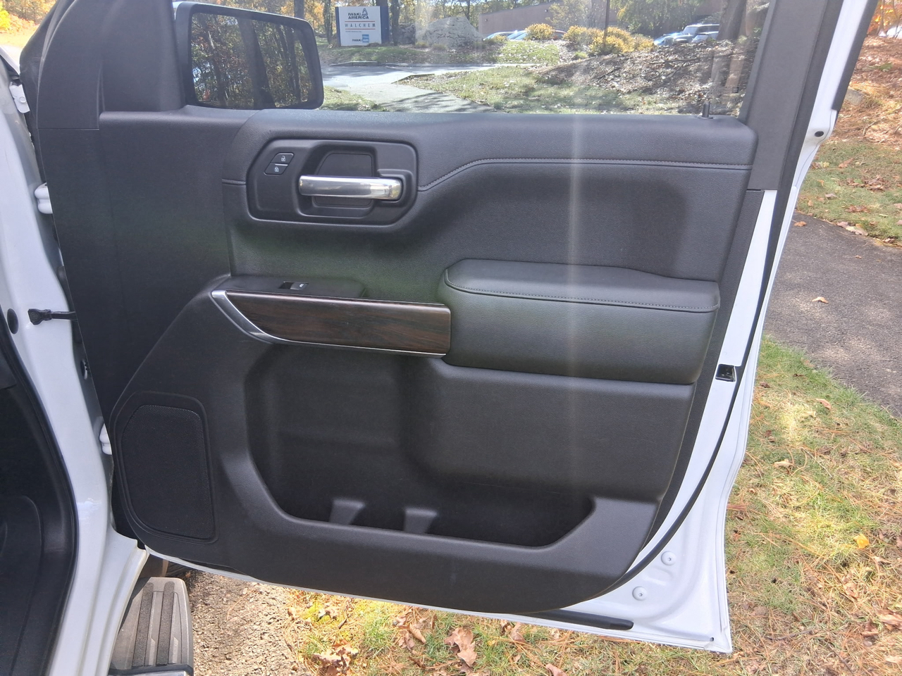 GMC Sierra 1500 4WD Crew Cab 153.0" SLT 2019