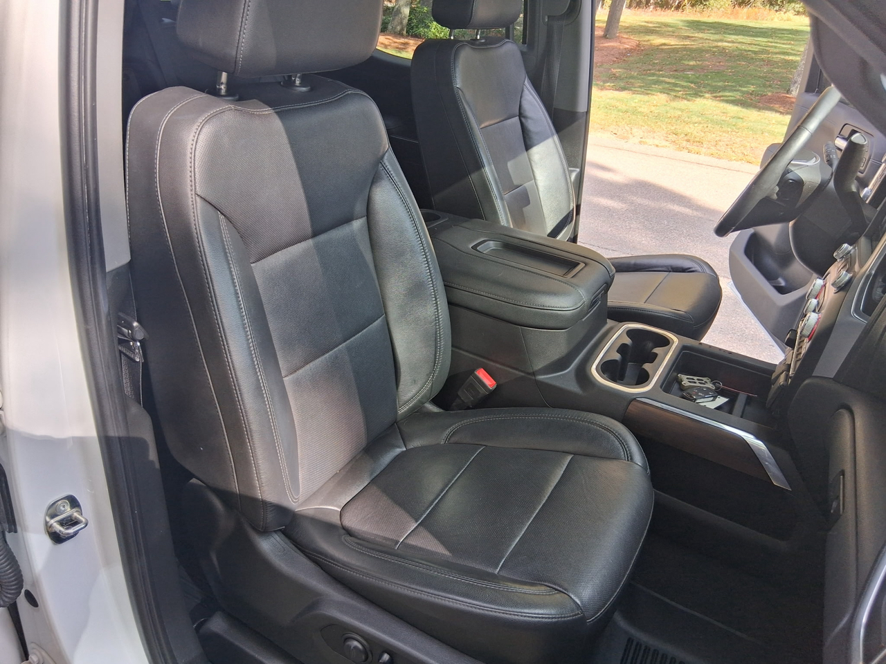 GMC Sierra 1500 4WD Crew Cab 153.0" SLT 2019