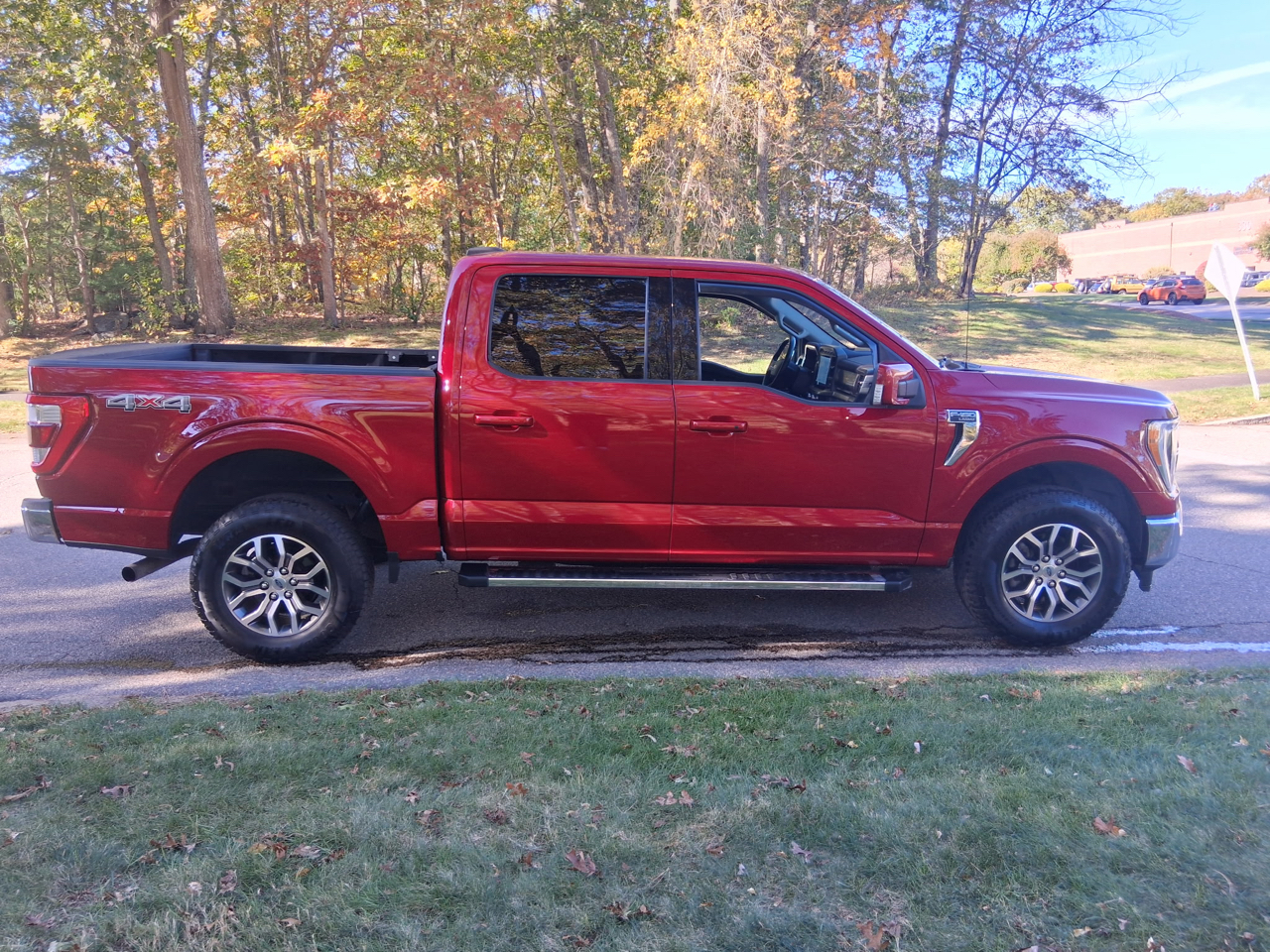 Ford F-150 4WD SuperCrew 145" Lariat 2022