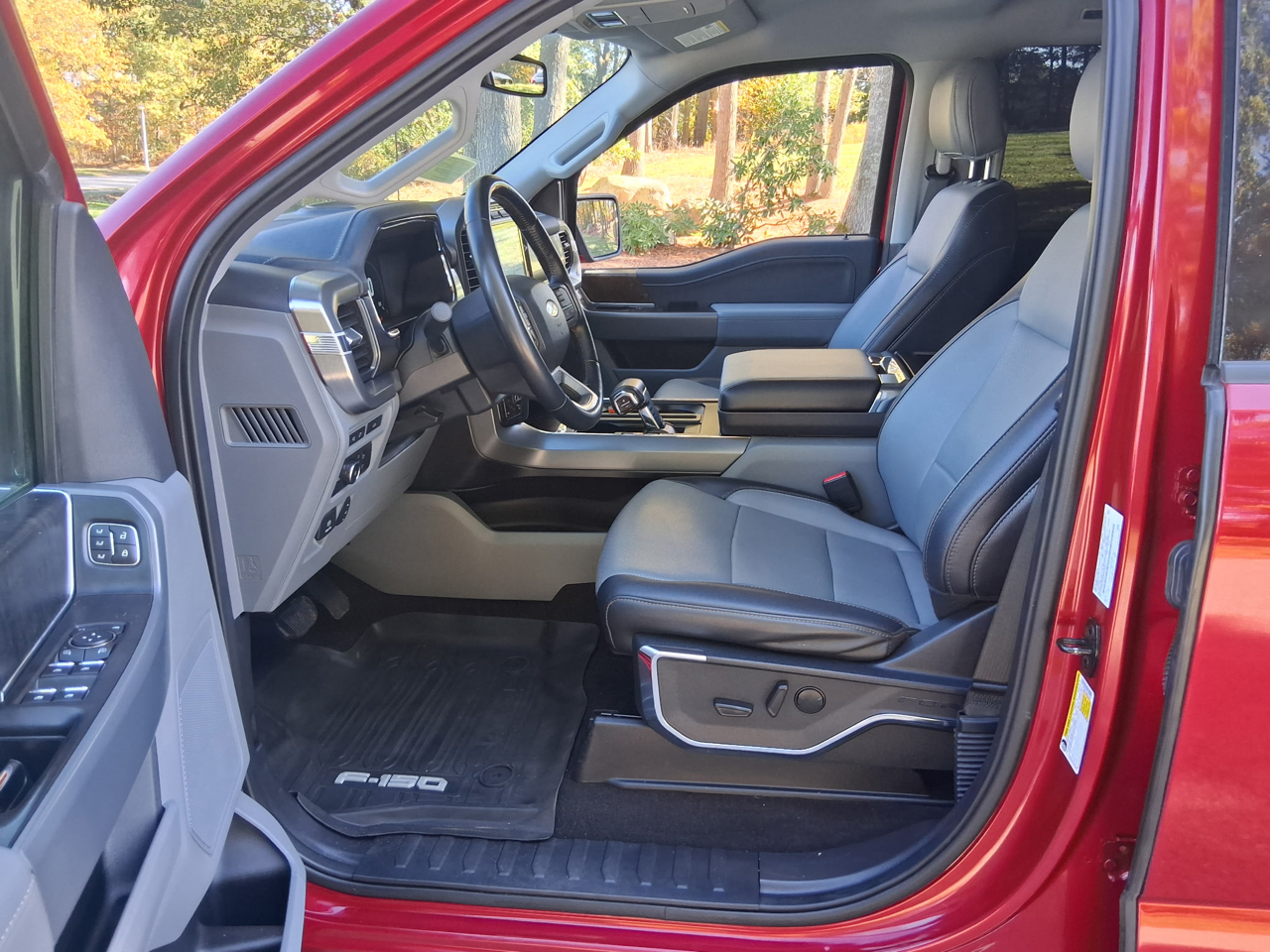 Ford F-150 4WD SuperCrew 145" Lariat 2022