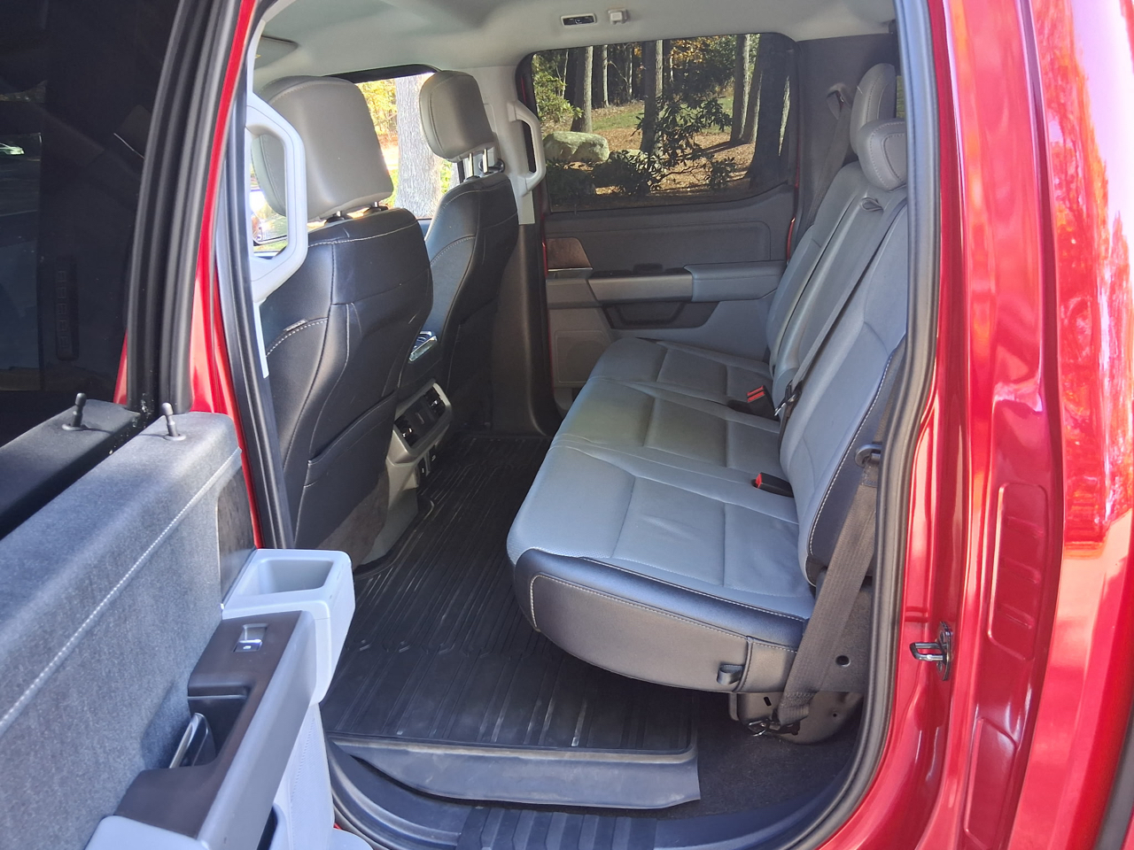 Ford F-150 4WD SuperCrew 145" Lariat 2022