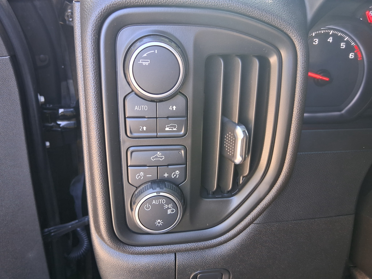 Chevrolet Silverado 1500 Limited Custom Double Cab 4WD 2022
