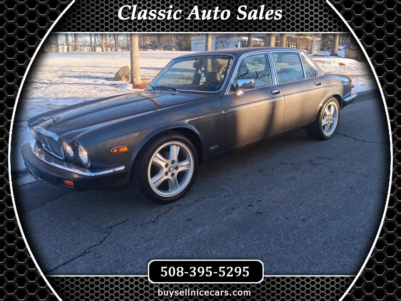 1986 Jaguar XJ6's photo
