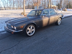 1986 Jaguar XJ6 