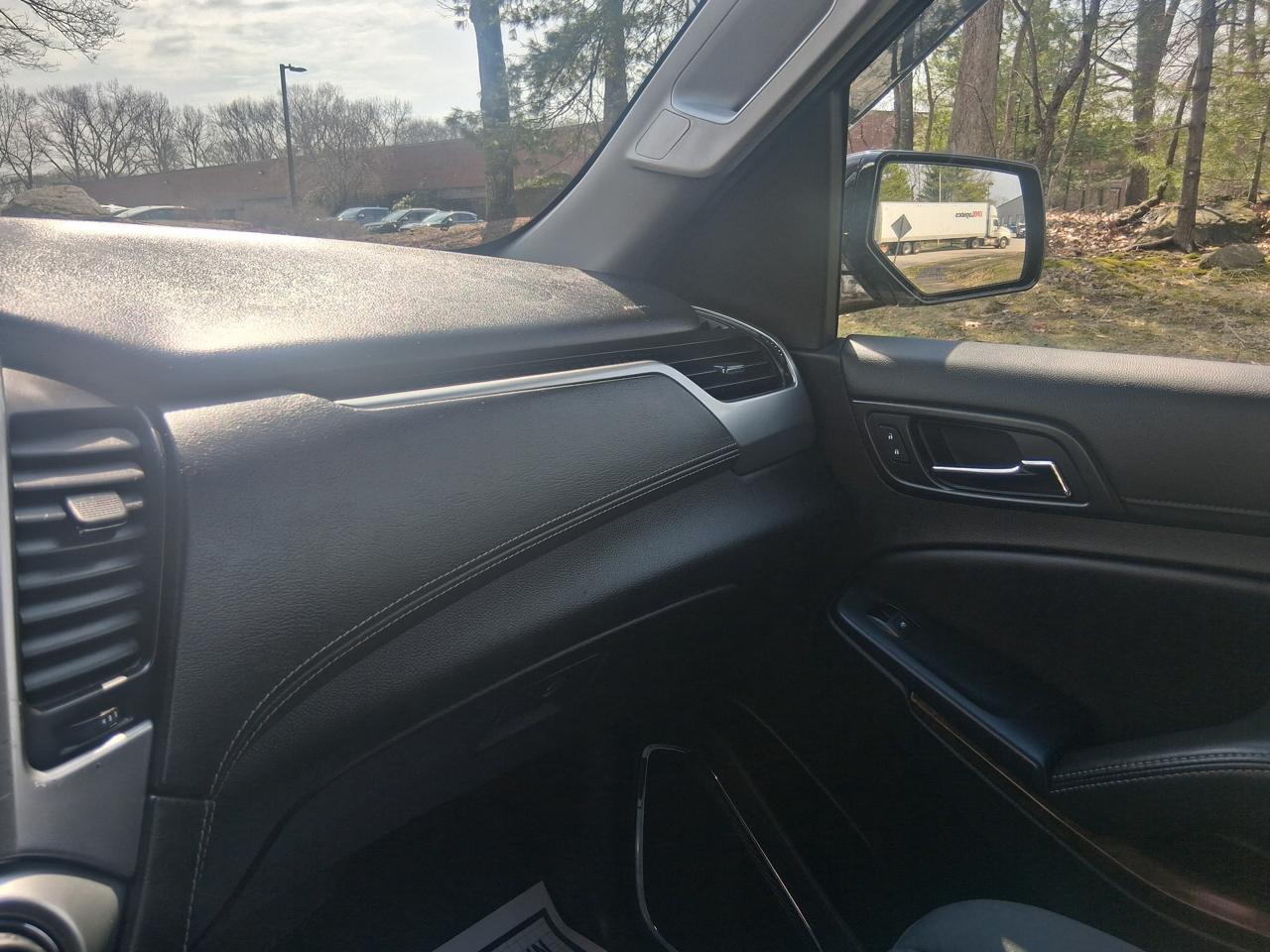 2019 Chevrolet Tahoe - Photo 25
