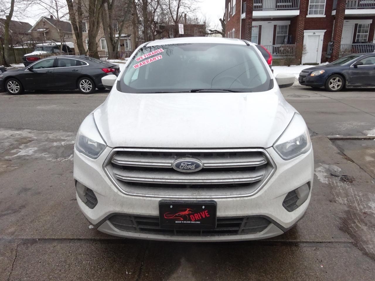 Ford Escape  2017