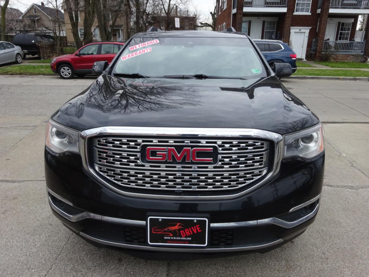 GMC Acadia AWD 4dr Denali 2017